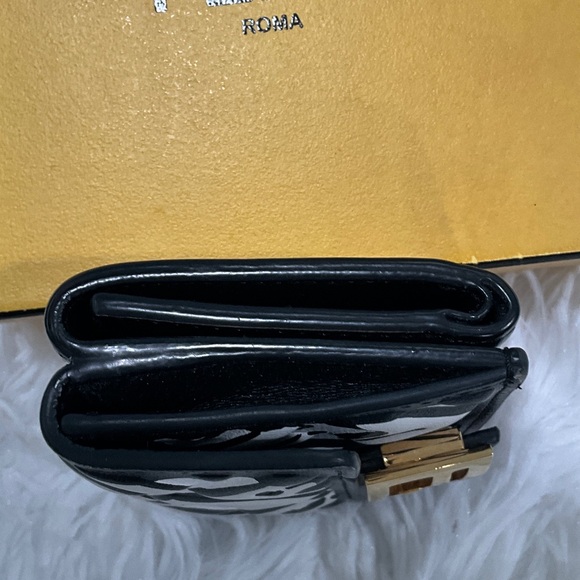 RARE FENDI X JOSHUA VIDES Nappa Matisse FF Embossed Micro Tri-Fold Wallet - Picture 5 of 13